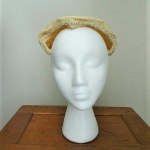 Ivory 1950s bridal shell cap